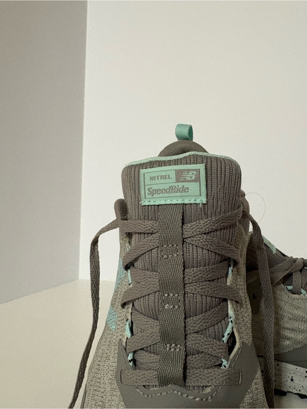 New Balance size 10 Speedride Trail Sneakers in Sage Green - Picture 2 of 8